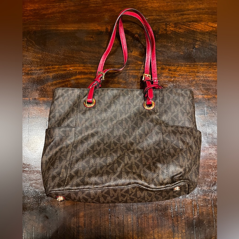 Michael Kors jet set signature monogram tote, new with tags